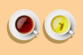 green-tea-vs-black-tea-GettyImages-180712790