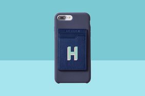 Hands free finds - mark and graham phone sticker card case (blue background tout)
