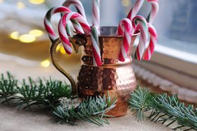 holiday-decorating-tips-mr-christmas: candy canes in mug