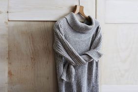 how-to-fix-sweater-snag-guide