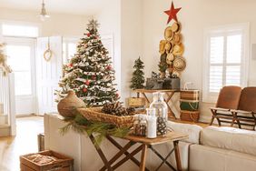Christmas decor with rustic details