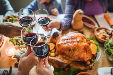 Thanksgiving funny conversation starters - table topics, questions, and icebreakers