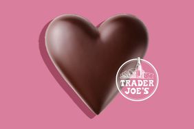 trader-joes-hot-chocolate-heart-melts-GettyImages-482025639