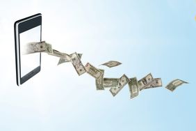 turn-instagram-into-income: cellphone and cash