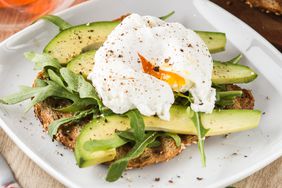 vegan-poached-egg-GettyImages-963305002
